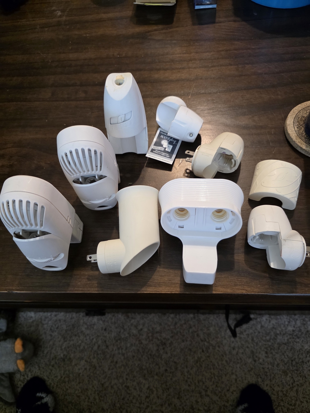 Lot Of Mixed Plug In Wall Scent Diffusers Sold As Is